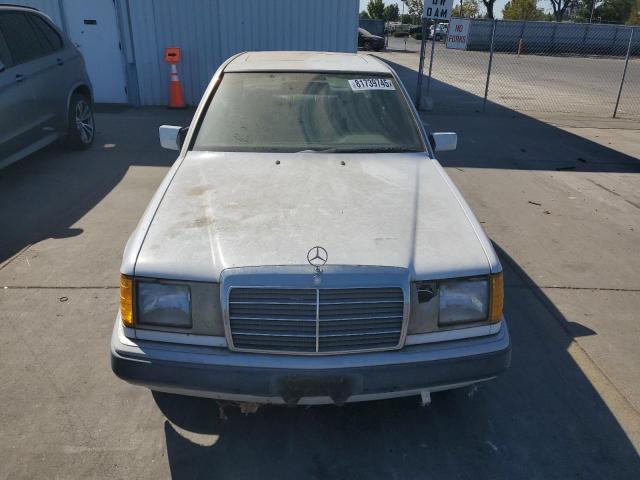 Photo 5 from auction – 1993 MERCEDES-BENZ 300 E 2.8 with VIN WDBEA28E7PB997140