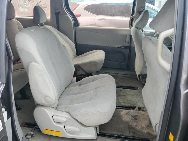 Photo 11 from auction – 2011 TOYOTA SIENNA with VIN 5TDZK3DC6BS170483