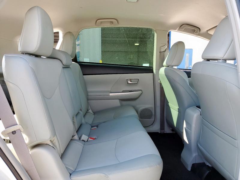 Photo 10 from auction – 2014 TOYOTA PRIUS V with VIN JTDZN3EU8EJ012601