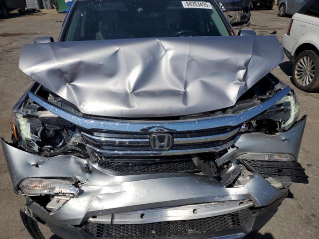 Photo 12 from auction – 2018 HONDA PILOT TOUR with VIN 5FNYF6H95JB045963