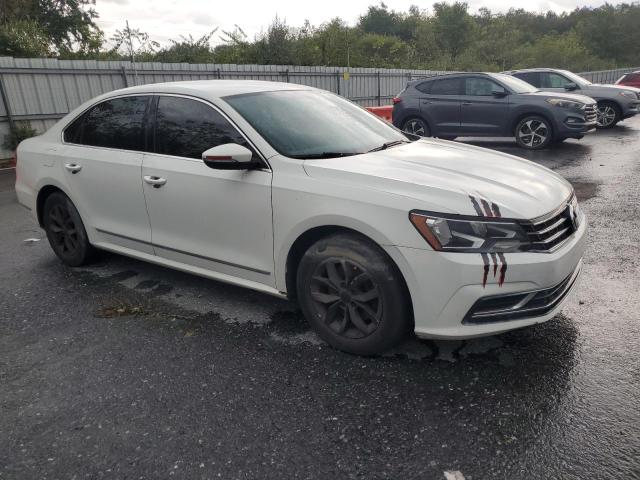 Photo 4 from auction – 2016 VOLKSWAGEN PASSAT S with VIN 1VWAT7A39GC022095