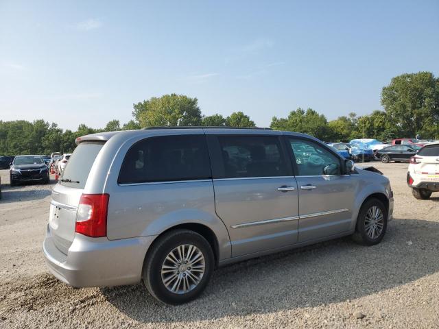 Photo 3 from auction – 2014 CHRYSLER TOWN & COU with VIN 2C4RC1CG9ER364170