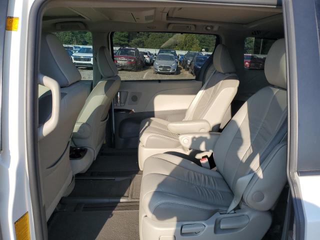 Photo 11 from auction – 2012 TOYOTA SIENNA XLE with VIN 5TDYK3DC3CS198576