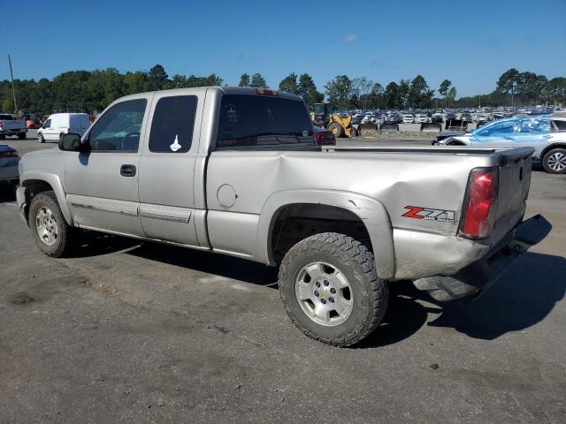 Photo 2 from auction – 2004 CHEVROLET SILVERADO with VIN 1GCEK19T44E249204