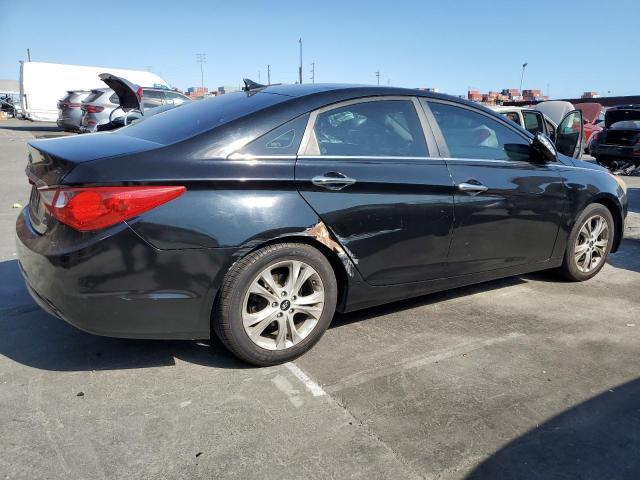 Photo 3 from auction – 2011 HYUNDAI SONATA SE with VIN 5NPEC4AC5BH240552