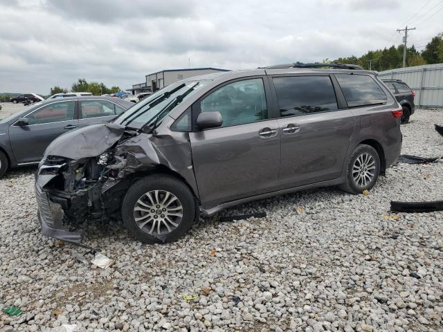 TOYOTA SIENNA XLE 2018 with VIN 5TDYZ3DCXJS942263 - Photo from auction