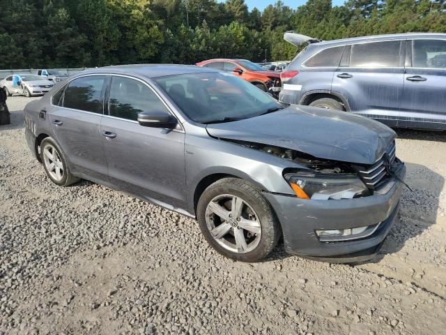 Photo 4 from auction – 2015 VOLKSWAGEN PASSAT S with VIN 1VWAT7A31FC098358