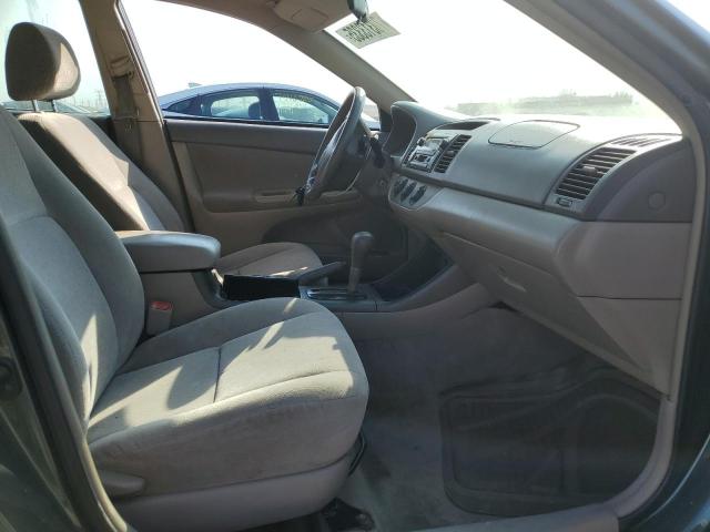 Photo 7 from auction – 2004 TOYOTA CAMRY LE with VIN 4T1BE32K04U347588