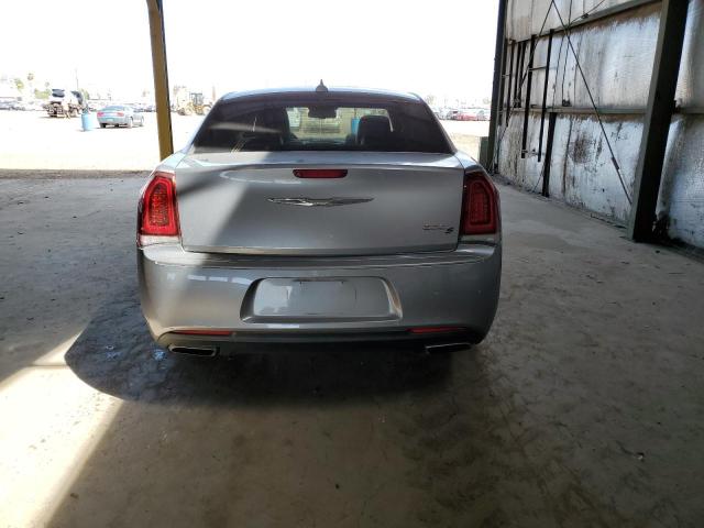 Photo 6 from auction – 2017 CHRYSLER 300 S with VIN 2C3CCABG2HH548355