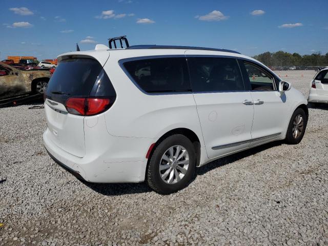 Photo 3 from auction – 2018 CHRYSLER PACIFICA T with VIN 2C4RC1BG9JR141512