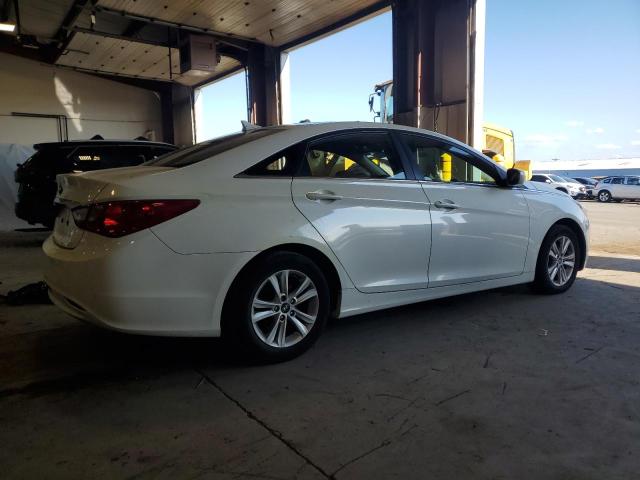Photo 3 from auction – 2011 HYUNDAI SONATA GLS with VIN 5NPEB4AC5BH300042