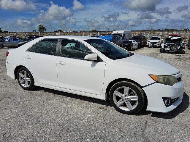 Photo 4 from auction – 2014 TOYOTA CAMRY L with VIN 4T1BF1FK8EU839055