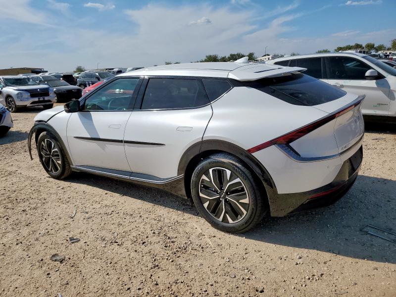 Photo 2 from auction – 2022 KIA EV6 LIGHT with VIN KNDC34LA1N5043157