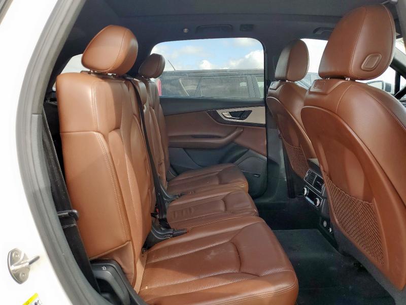 Photo 11 from auction – 2018 AUDI Q7 PREMIUM with VIN WA1LHAF74JD043230