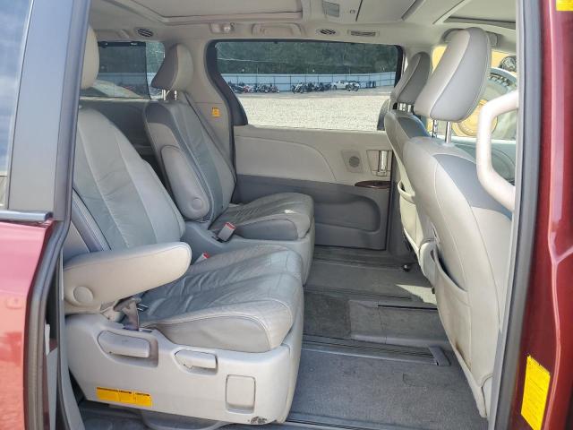 Photo 11 from auction – 2011 TOYOTA SIENNA XLE with VIN 5TDYK3DCXBS009906