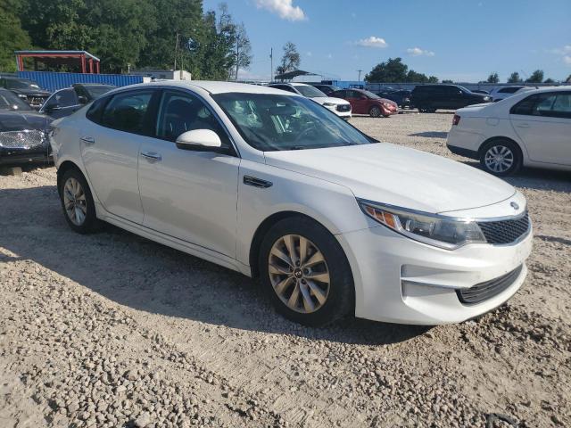 Photo 4 from auction – 2017 KIA OPTIMA LX with VIN 5XXGT4L37HG131908
