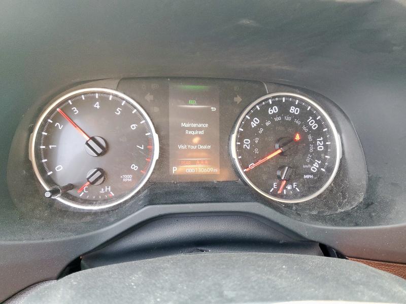 Photo 9 from auction – 2019 TOYOTA RAV4 LE with VIN JTMH1RFV0KD014399