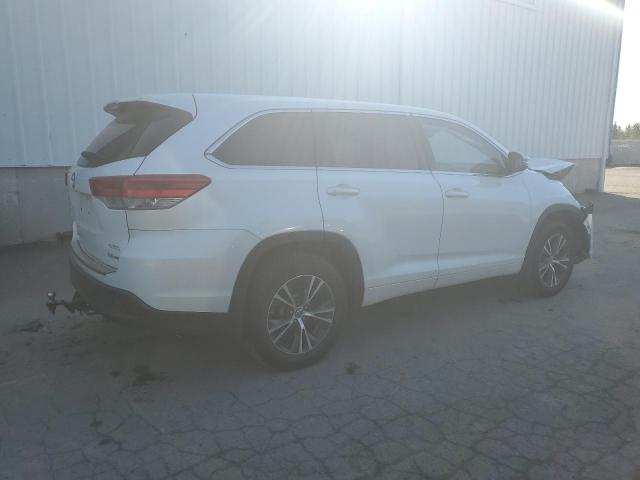 Photo 3 from auction – 2017 TOYOTA HIGHLANDER with VIN 5TDBZRFH0HS462423