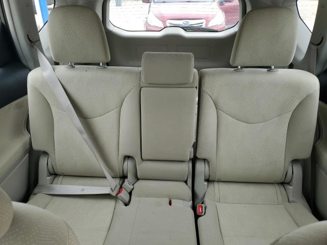 Photo 10 from auction – 2012 TOYOTA PRIUS V with VIN JTDZN3EU7C3111878