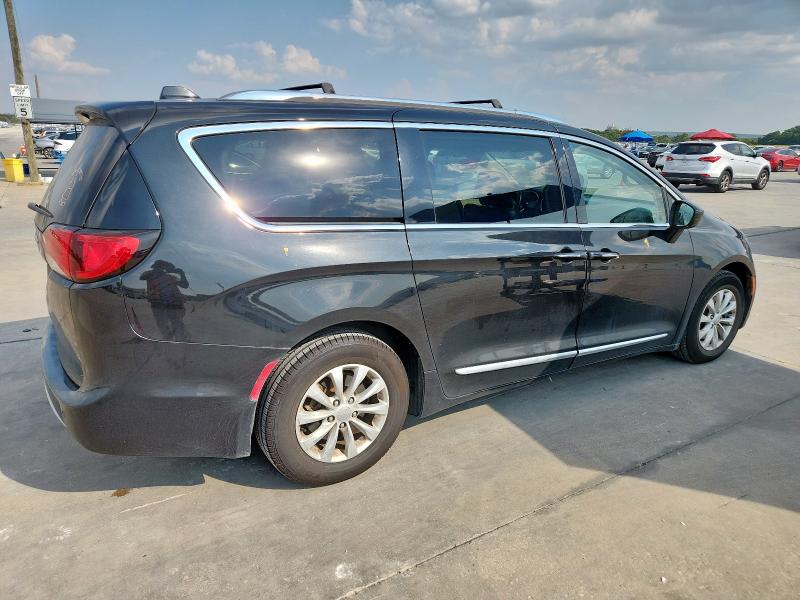 Photo 3 from auction – 2019 CHRYSLER PACIFICA T with VIN 2C4RC1BG3KR732386