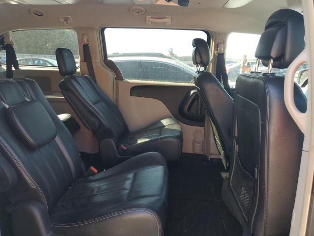 Photo 11 from auction – 2014 CHRYSLER TOWN & COU with VIN 2C4RC1BG9ER343322