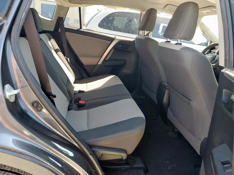 Photo 11 from auction – 2015 TOYOTA RAV4 LE with VIN JTMZFREV0FD063017