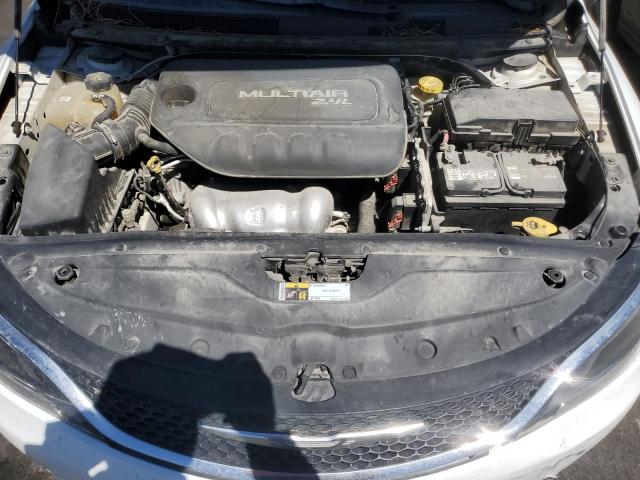 Photo 11 from auction – 2015 CHRYSLER 200 LIMITED with VIN 1C3CCCAB5FN646141