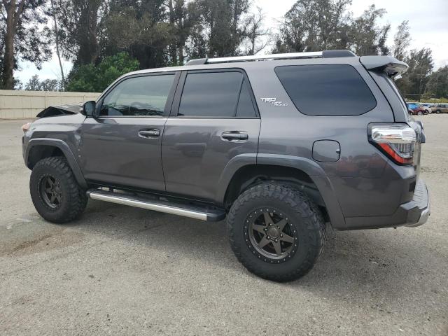 Photo 2 from auction – 2018 TOYOTA 4RUNNER SR5/SR5 PREMIUM with VIN JTEBU5JR7J5555227