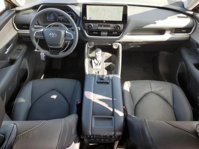 Photo 8 from auction – 2025 TOYOTA GRAND HIGH with VIN 5TDAAAB54SS076370