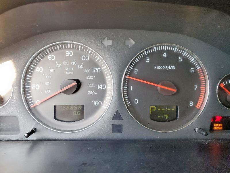 Photo 9 from auction – 2005 VOLVO S80 2.5T with VIN YV1TS592051400631