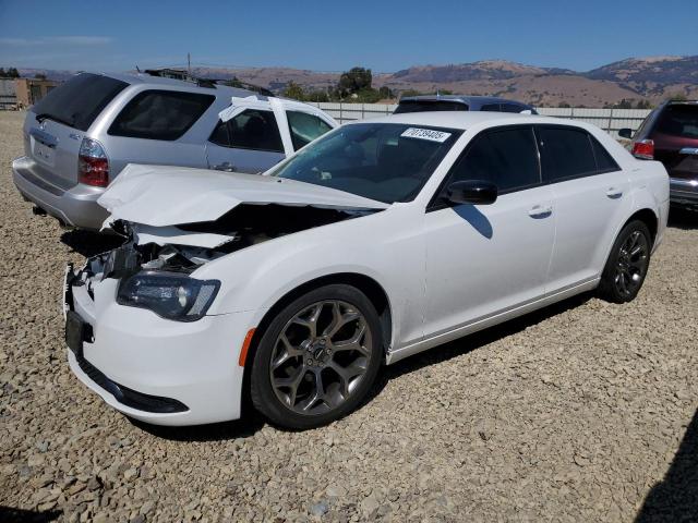 Photo 1 from auction – 2018 CHRYSLER 300 TOURING with VIN 2C3CCAAG4JH340453