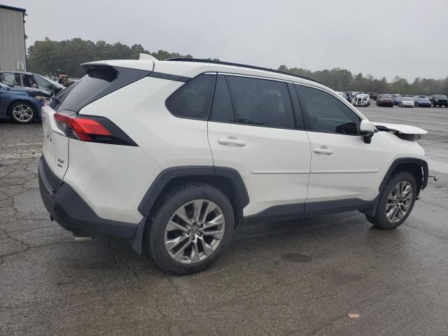 Photo 3 from auction – 2019 TOYOTA RAV4 XLE P with VIN JTMA1RFVXKD003900
