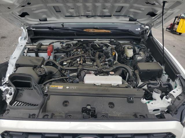 Photo 12 from auction – 2025 TOYOTA 4RUNNER SR with VIN JTEVA5BR3S5014259