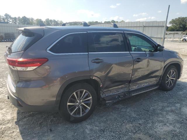 Photo 3 from auction – 2018 TOYOTA HIGHLANDER with VIN 5TDKZRFH6JS280750