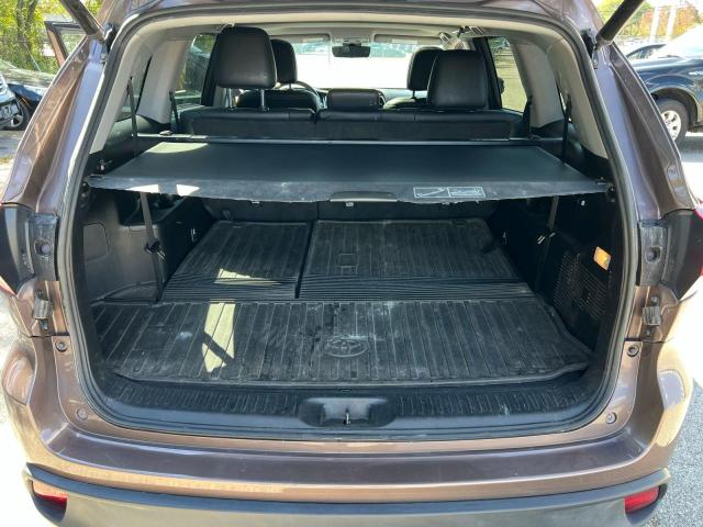 Foto 11 de la subasta – 2017 TOYOTA HIGHLANDER con VIN 5TDJZRFH4HS367780