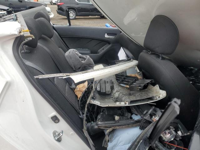 Photo 10 from auction – 2017 KIA FORTE LX with VIN 3KPFK4A79HE097788