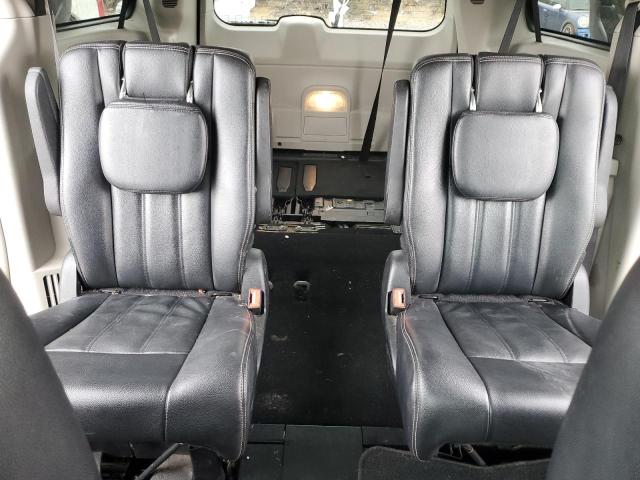 Photo 10 from auction – 2015 CHRYSLER TOWN & COU with VIN 2C4RC1BG4FR752328