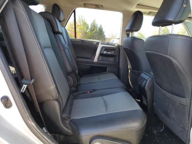 Photo 11 from auction – 2020 TOYOTA 4RUNNER SR with VIN JTEBU5JR3L5819613