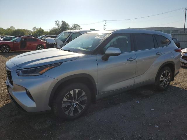 TOYOTA HIGHLANDER 2021 with VIN 5TDHZRBH8MS110863 - Photo from auction