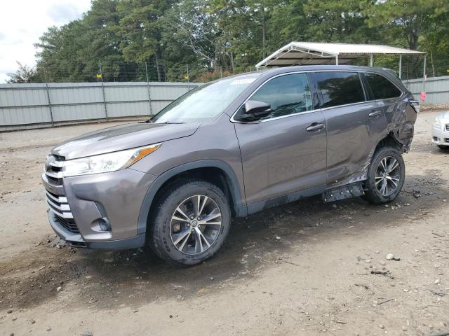 TOYOTA HIGHLANDER 2019 with VIN 5TDZZRFH9KS303776 - Photo from auction