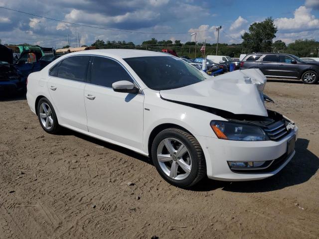 Photo 4 from auction – 2015 VOLKSWAGEN PASSAT S with VIN 1VWAS7A33FC112764
