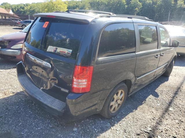 Photo 3 from auction – 2010 CHRYSLER TOWN & COU with VIN 2A4RR5D15AR253670