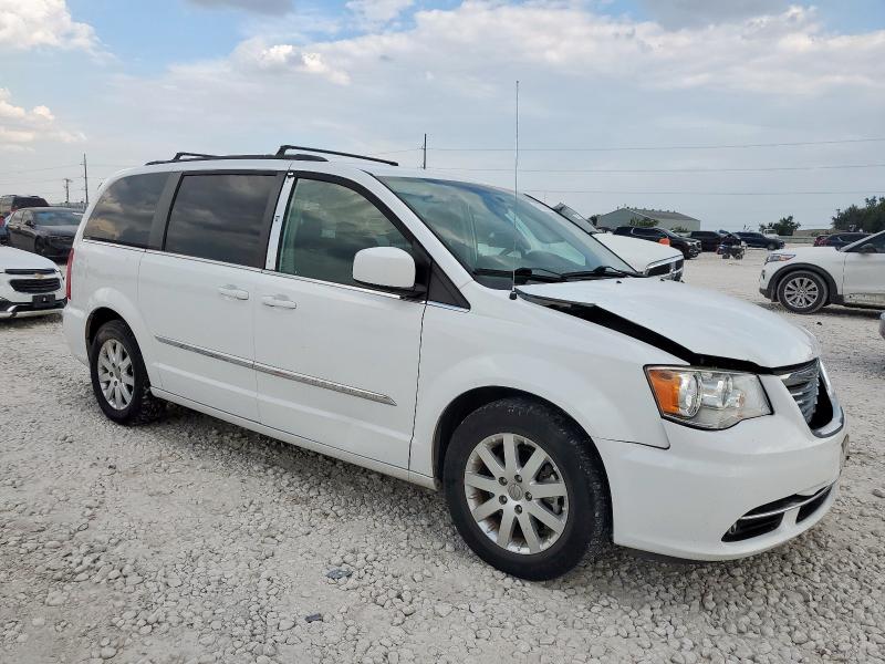 Photo 4 from auction – 2016 CHRYSLER TOWN & COU with VIN 2C4RC1BG9GR187298