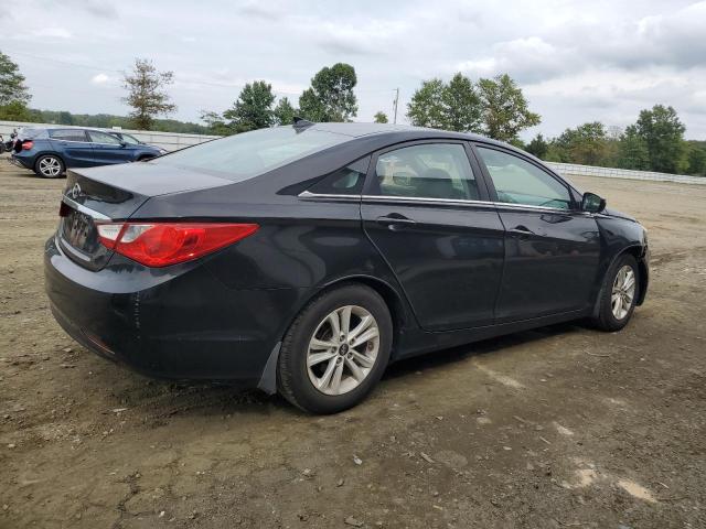Photo 3 from auction – 2012 HYUNDAI SONATA GLS with VIN 5NPEB4AC0CH442977