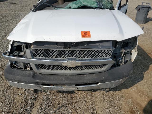 Photo 11 from auction – 2005 CHEVROLET SILVERADO with VIN 1GCEC19T25E224039