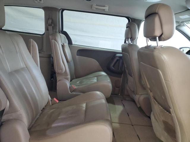 Photo 11 from auction – 2014 CHRYSLER TOWN & COU with VIN 2C4RC1BG6ER220612