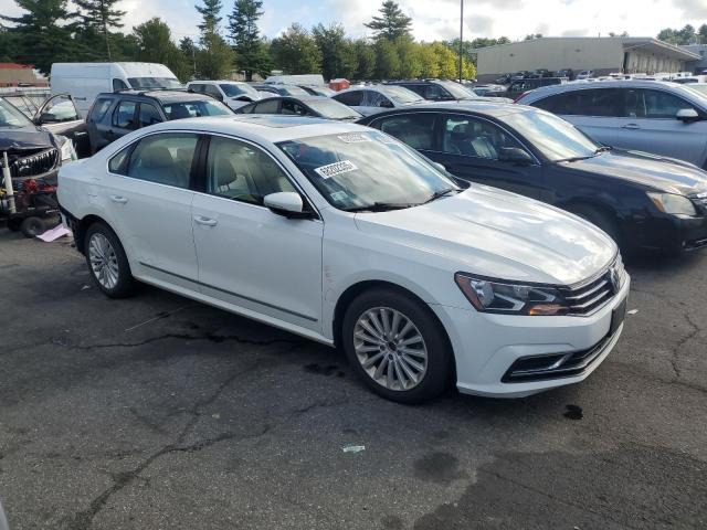 Photo 4 from auction – 2017 VOLKSWAGEN PASSAT SE with VIN 1VWBT7A36HC032105