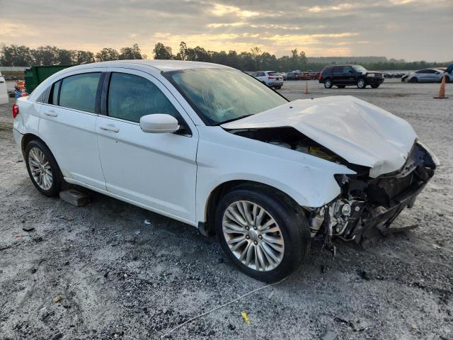 Photo 4 from auction – 2012 CHRYSLER 200 LX with VIN 1C3CCBAB0CN117637