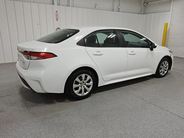 Photo 3 from auction – 2021 TOYOTA COROLLA LE with VIN 5YFEPMAE2MP182248
