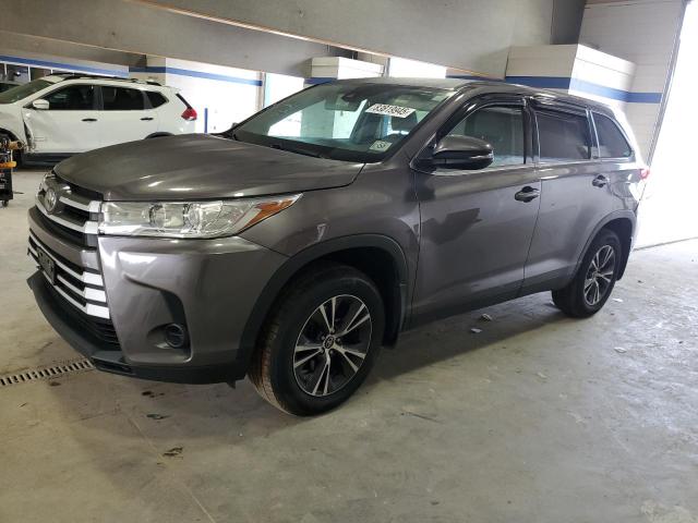 TOYOTA HIGHLANDER 2019 with VIN 5TDBZRFH2KS953762 - Photo from auction
